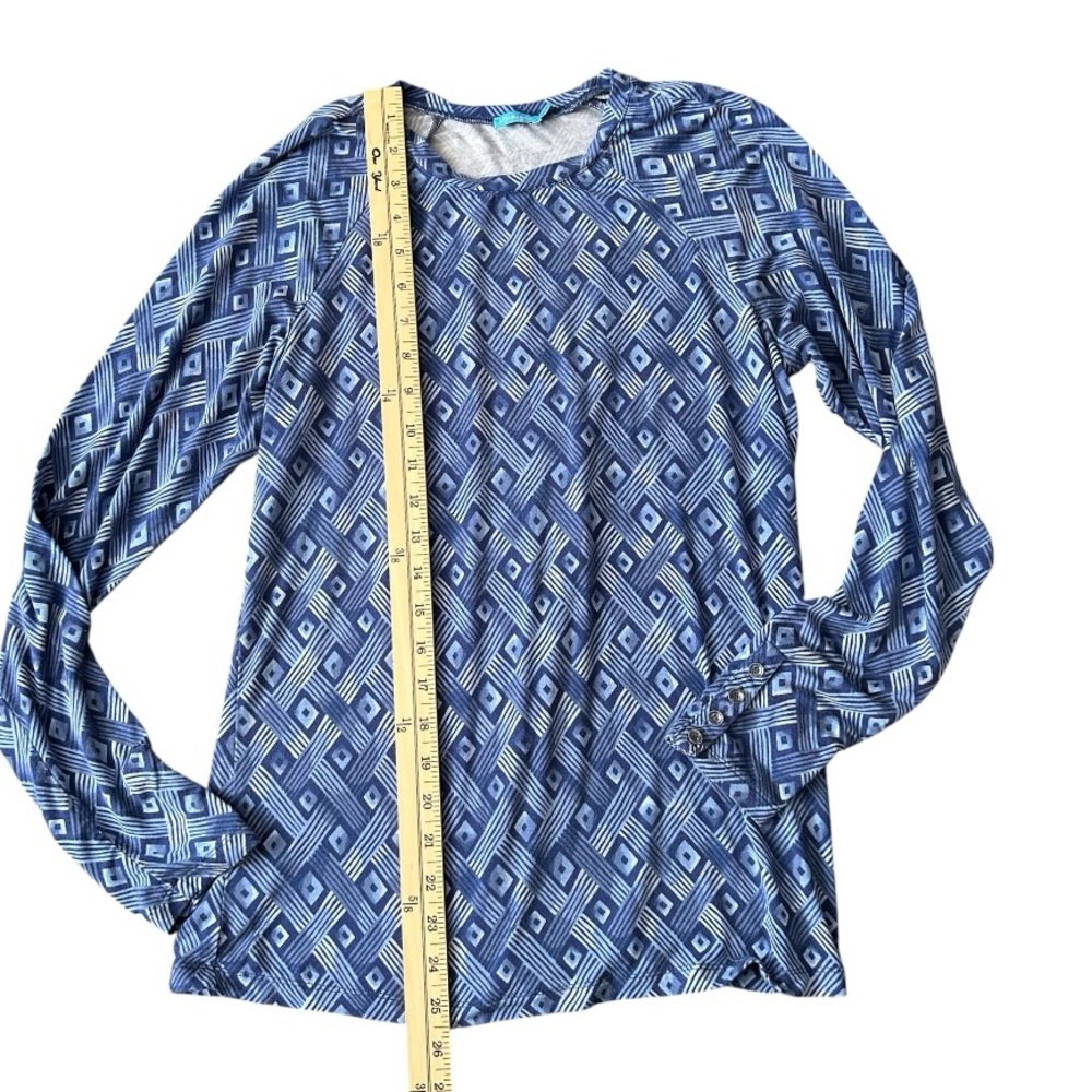 J McLaughlin Long Sleeve Knit Blouse Small Geo Pattern - Picture 3 of 7